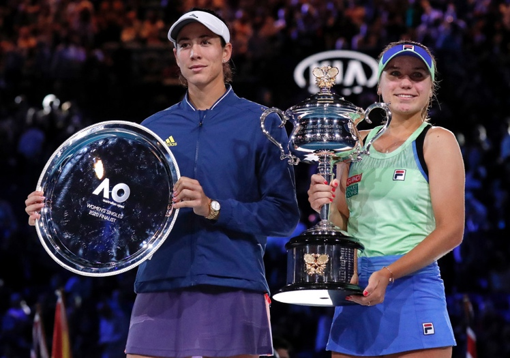 九游体育下载-热火带队取胜！，穆古鲁扎重要时刻比赛局势复杂观众掌声雷动-九游体育下载